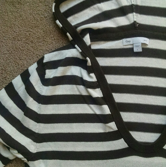 Gap hooded sweater - Picture 2 of 4
